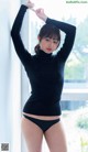 Moe Nishiwaki 西脇萌, FRIDAY 2020.11.20 (フライデー 2020年11月20日号) P10 No.966da6 Image No. 1